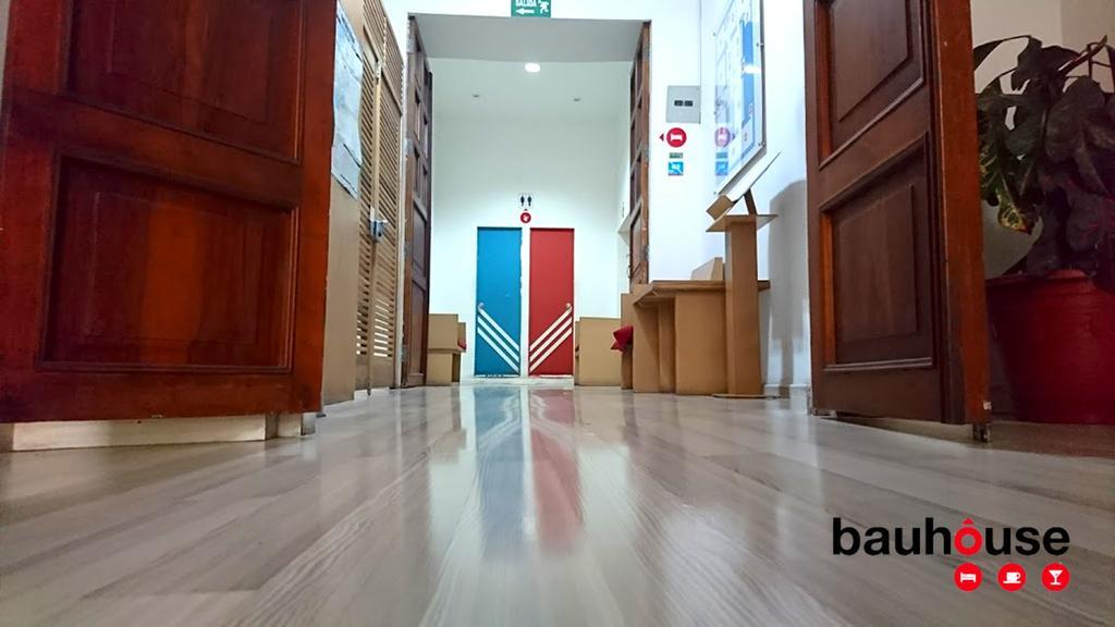 Bauhouse Backpacker Hostel Куенка Екстер'єр фото