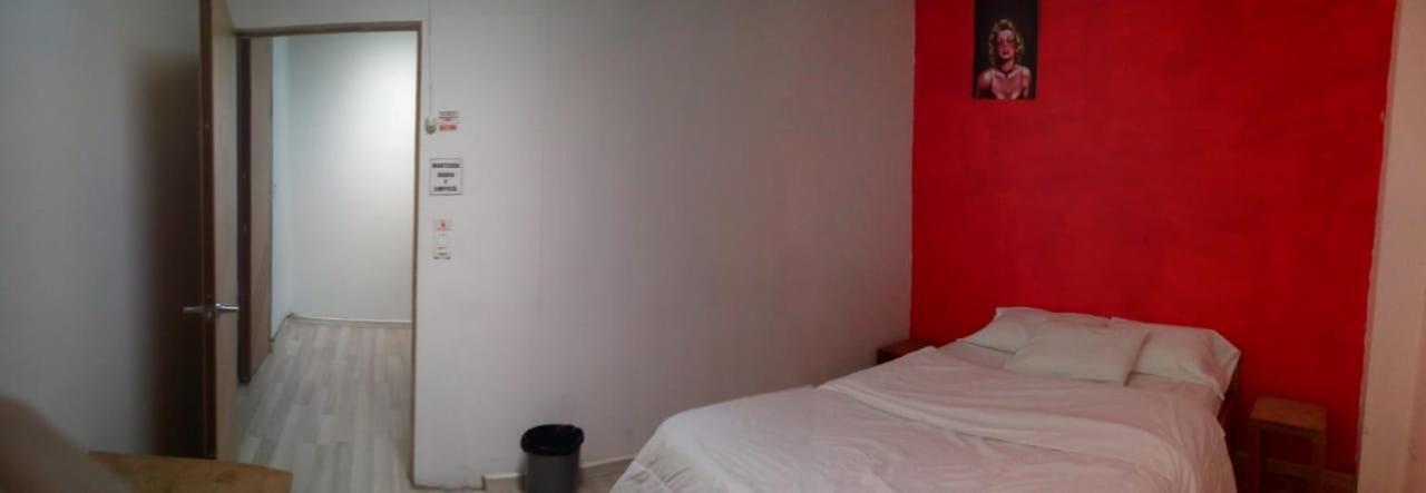Bauhouse Backpacker Hostel Куенка Екстер'єр фото